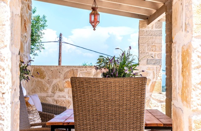 Villa Kiki - Enjoy Seaviews & Sunrise at 2BR Villa NR Gaios w/Private Pool