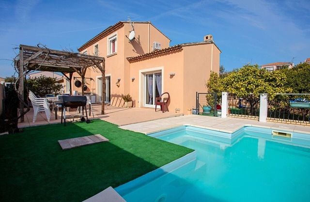 Villa "La Londe-les-Maures" with Private Pool & Wi-Fi