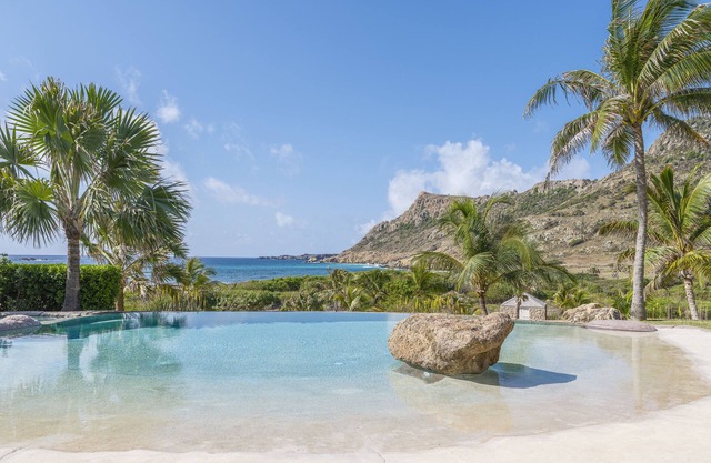 Villa La Roche dans l’Eau | Ocean View - Located in Beautiful Grand Fond with Private Pool