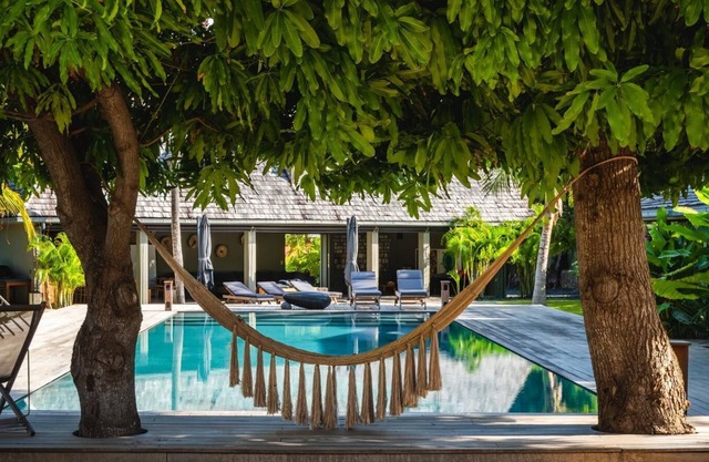 Villa le Manoir de Lorient - Located in Tropical Lorient Beach with Private Pool