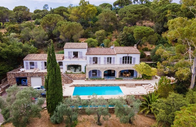 - Villa Les Bruyeres -