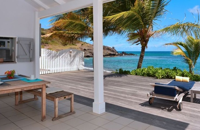 Villa Les Sables - Beach Front - Located in Magnificent Lorient Beach with Private Pool