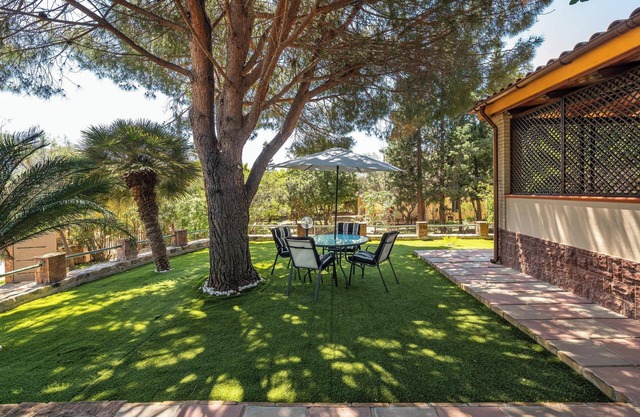 Villa 'Lidia Vicino al Mare' with Mountain View, Garden & Air Conditioning