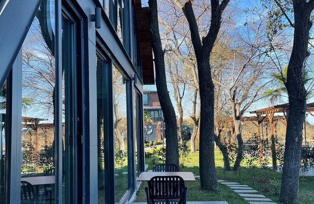 VILLA LIFON