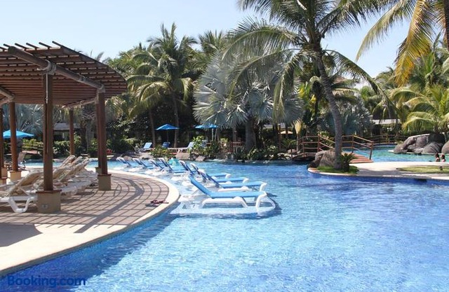 Villa los Cabos Monterrico