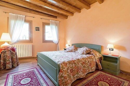 Villa Marsica B, fully refundable with voucher*: A welcoming apartment immersed in a splendid landscape, in the heart of a wonderful little town, with Free WI-FI.