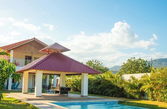 Villa Mercedes · Pool + Mountain Views | Ocoa Bay