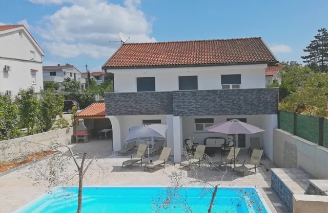 Villa Mira with private pool