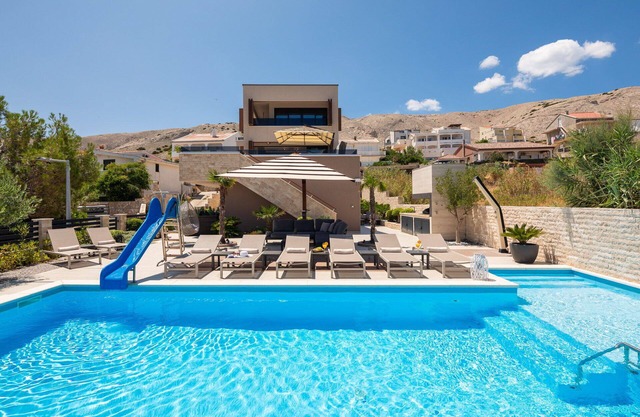Villa Moon Dance with Pool