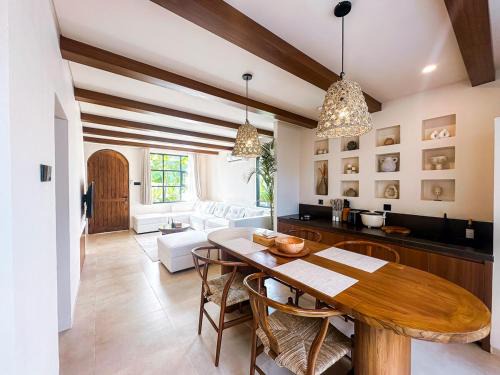 Villa Naruna - Cozy Seseh New Villa Perfect for a Peaceful Stay