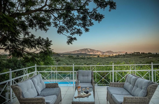 Villa Natura prive swimming pool