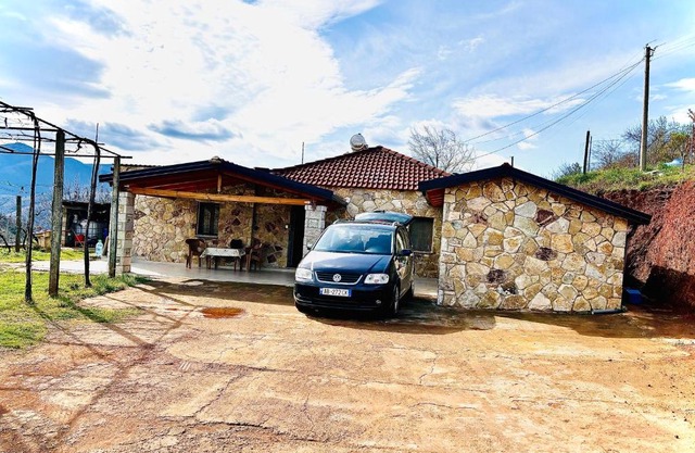 Villa Ndoj Bukmire