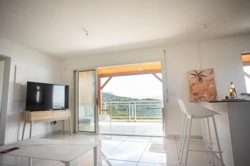 Villa Nia - PointeNoire - Vue mer & montage