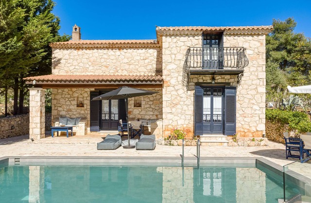 Villa Niovi Aresti with private pool