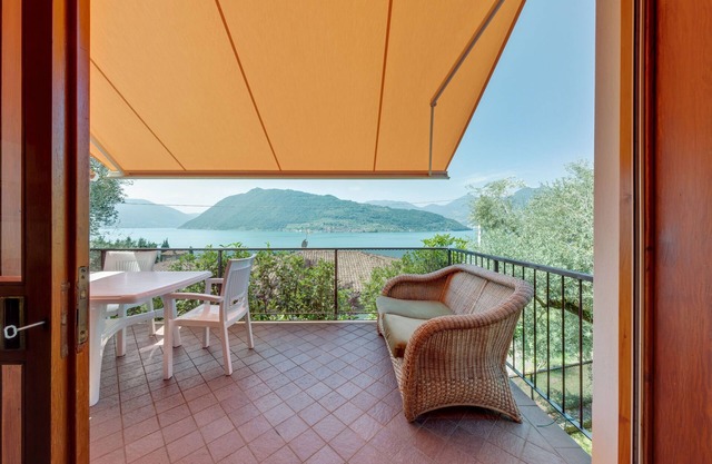 Villa Olivella - Two Bedroom Villa, Sleeps 6