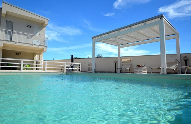 Villa Orange with Private Pool & Wi-Fi
