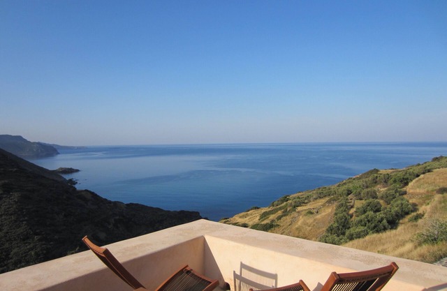 Villa overlooking the sea