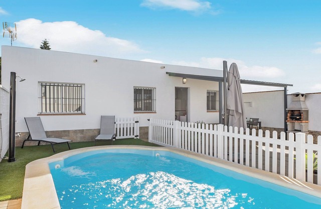 Villa 'Pablo' with Private Pool, Wi-Fi and Air Conditioning