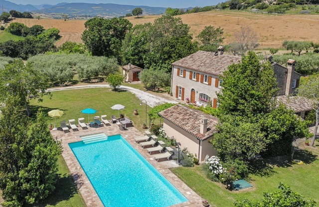 Villa Panorama with pool in Le Marche hills, just 20 minutes' drive from the Adriatic Sea
