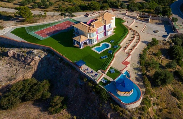 Villa Paramithia 3.1