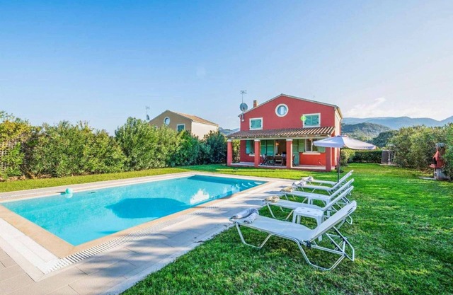 Villa Pitteri - Two Bedroom Villa, Sleeps 4