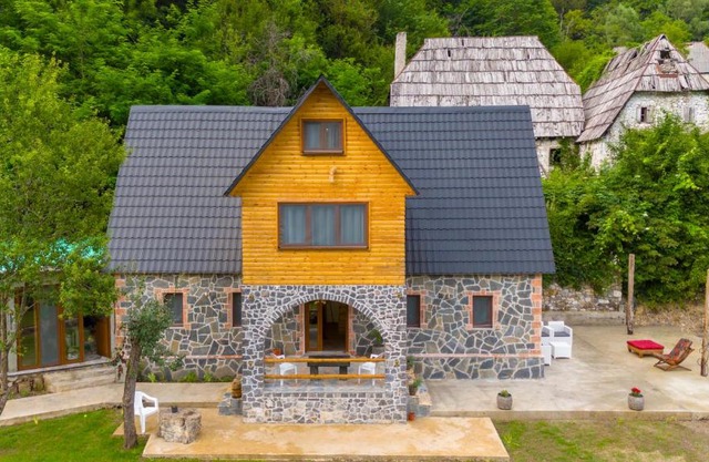villa prelatheth