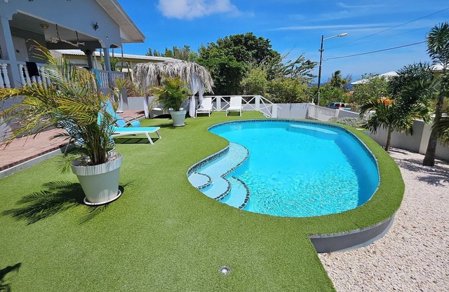 Villa Raven Paradise 