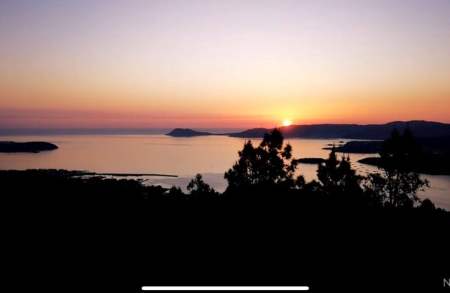 Villa Rosa. Escapada de Lujo con Vistas a la Ria y Naturaleza en Galicia