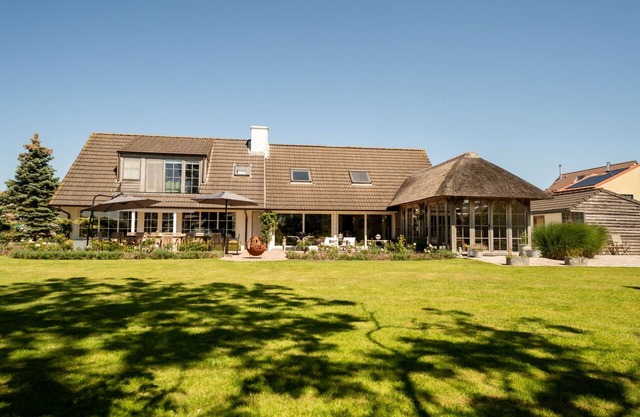 Villa Rosetree with sauna and pool table by Interhome