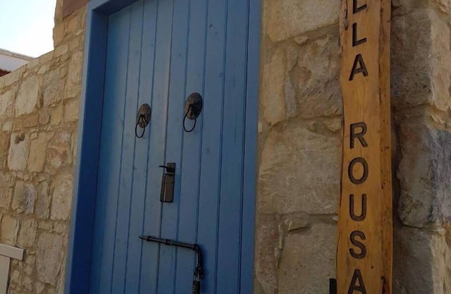 VILLA ROuSA, traditional charm