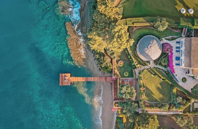 Villa Sea Garden - A spectacular seafront retreat