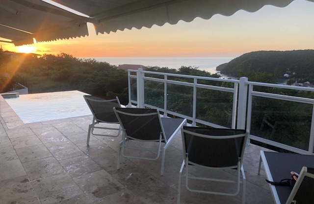 Villa Sea View with Pool, near beach