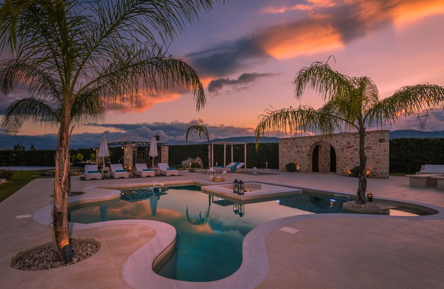 Villa Shangri-La