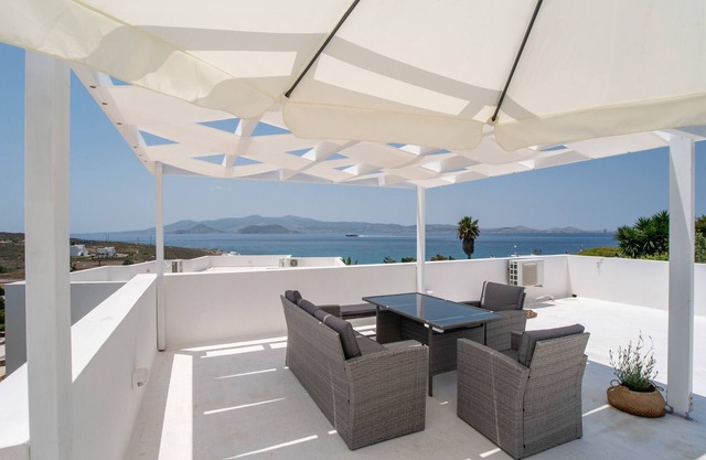 Villa 'Sofia' with Sea View, Wi-Fi and Air Conditioning