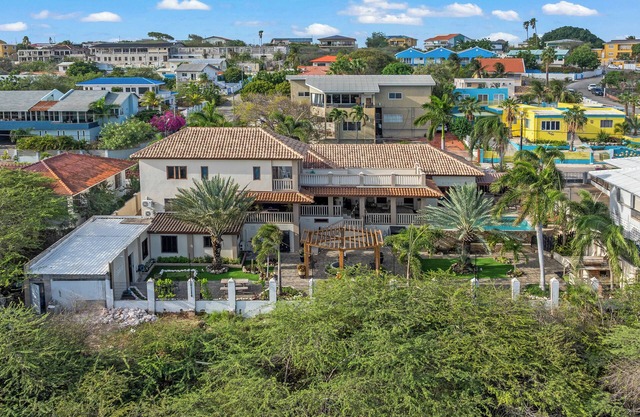 Villa Sophia - Luxury tropical villa with private pool, gym and sea view