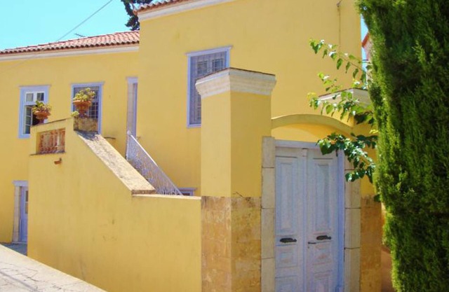 Villa Spetses 4BR downtown near beach by JJ Hospitality-