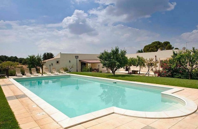 Villa Spiga - Holiday Country Villa with swimming pool in Noto, Sicily