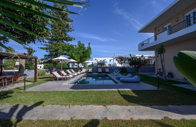 Villa Spyros Platanias near to beach & amenities
