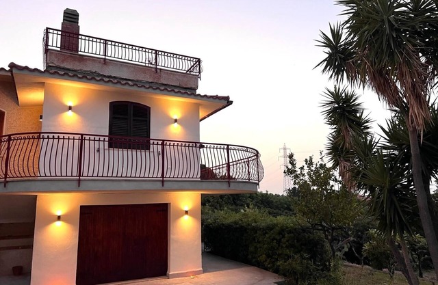 Villa 'Suite - La Terrazza Sul Mare' with Sea View, Wi-Fi and Air Conditioning
