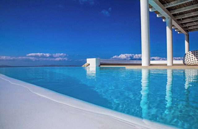 VILLA VOGUE A top luxury villa with stunninig sunset views & great privacy!