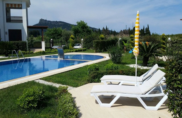 Villa With 3 Bedroom Im Complex Cristall With WiFi And Pool In 400 M From Sea