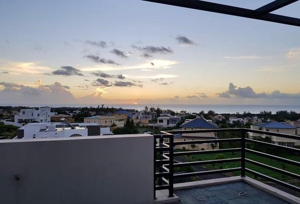Villa With 4 Bedrooms in Albion, With Wonderful sea View, Private Pool, Enclosed Garden - 2 km From the Beach