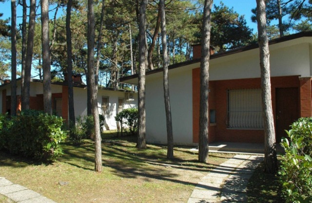 Villa with beach proximity in Lignano Pineta