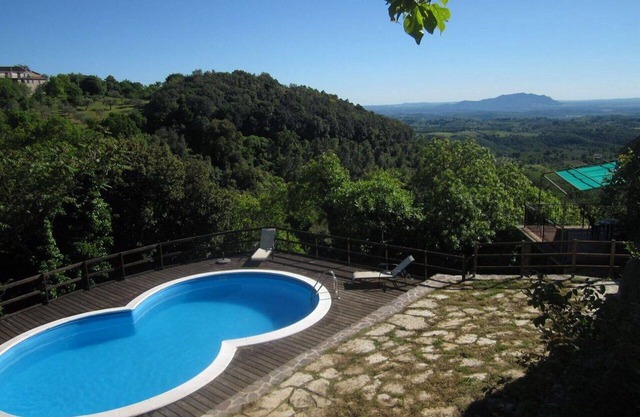 Villa with pool and spectacular views in Montasola
