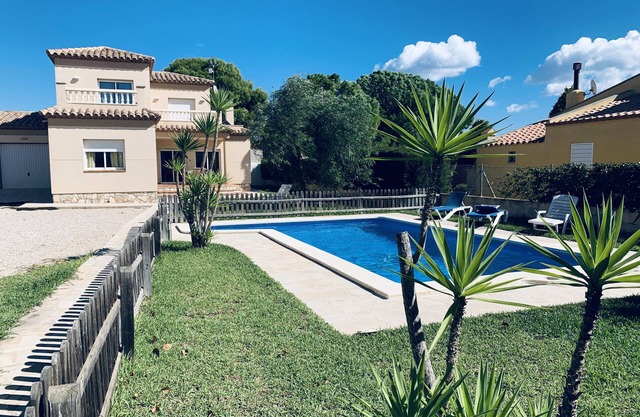 Gran Casa Con Cinta De Mar 