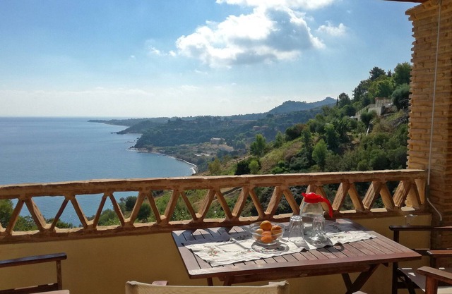 VILLA with private pool and AMAZING SEA VIEW