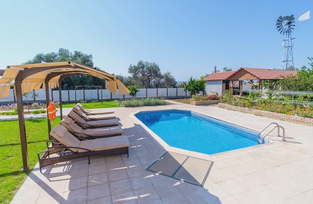 Villa with private pool and large balcony with sea view ideal for families.