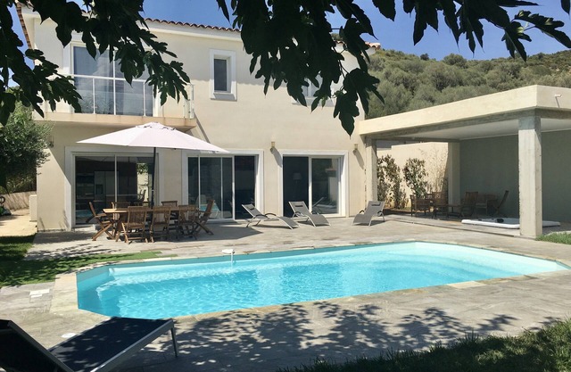 VILLA WITH SWIMMING POOL ST FLORENT