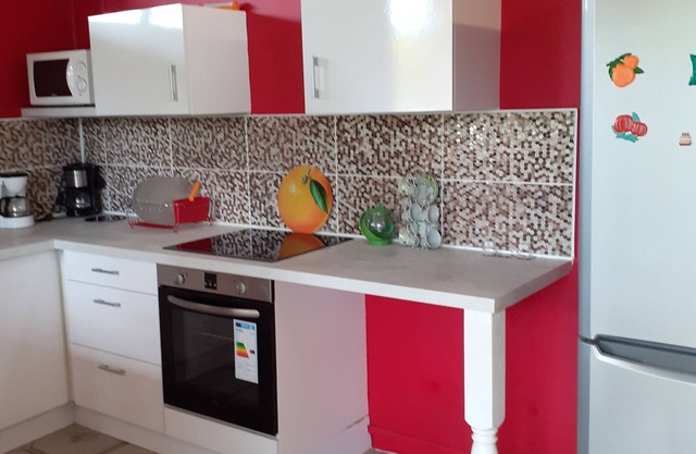 Villa with two apartments (bottom of villa with independent entrance)