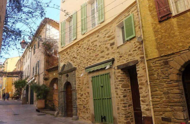 Village de Bormes les Mimosas